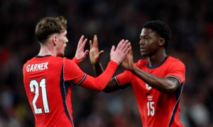 Màn thay người của Tuchel vạch trần sai lầm chuyển nhượng MU