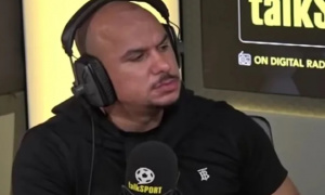 Agbonlahor đòi cấm thi đấu 10 sao Arsenal bỏ tuyển