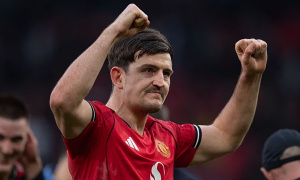 Romano xác nhận Maguire gia hạn với Man Utd