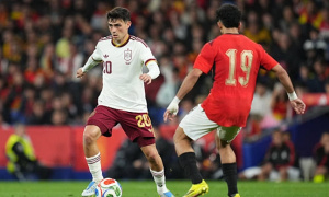 Tây Ban Nha bế tắc trong ngày thủ thành Ai Cập thăng hoa