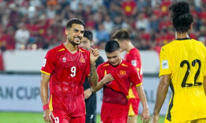 Điểm tin Bóng đá Việt Nam 1/4: Ông Kim Sang-sik chốt Hoàng Hên đá tiền đạo; HLV Malaysia nhận thua Việt Nam