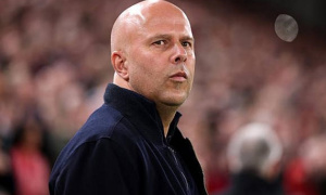 Tháng 4 định đoạt tương lai của Arne Slot tại Liverpool