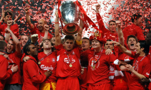 Gerrard đuổi khéo Neville khi được rủ sang Man Utd