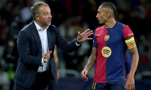 Hansi Flick hé lộ 3 phương án thay thế Raphinha đấu Atletico