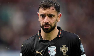 Tin đồn chuyển nhượng sáng 4/4: PSG quan tâm Bruno Fernandes; Liverpool tính đại tu đội hình