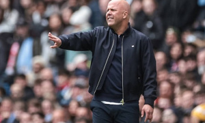 Arne Slot chỉ ra nguyên nhân khiến Liverpool thảm bại Man City