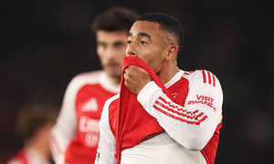 CĐV Arsenal đòi tống cổ Gabriel Jesus