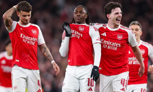 Richards tin Arsenal đủ sức hủy diệt Barcelona