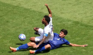 Khusanov và sứ mệnh Ronaldo của bóng đá Uzbekistan