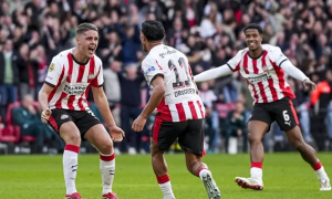 PSV Eindhoven phá kỷ lục vô địch Hà Lan sớm nhất lịch sử