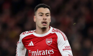 Lý do Martinelli thoát án dù đẩy trọng tài tại FA Cup