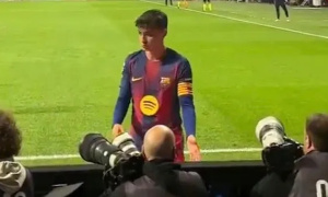 Pedri nhầm đầu thợ quay phim là quả bóng trong trận thắng Atletico