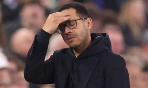 Gallas tuyên bố Chelsea không thể kiên nhẫn với dàn sao trẻ