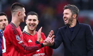 MU chỉ cách vé Champions League 5 chiến thắng