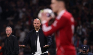 Liverpool trông chờ Alexander Isak giải cứu sau thất bại Paris