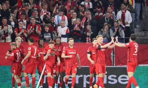 Hạ Celta Vigo 3-0, Freiburg đặt 1 chân vào bán kết