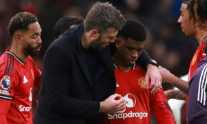 Carrick hồi sinh MU, sẵn sàng nhận ấn kiếm tại Old Trafford