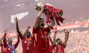 Andy Robertson rời Liverpool sau hành trình vĩ đại từ Hull City