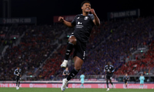 Ollie Watkins thừa nhận Aston Villa gặp may trước Bologna