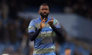 Arbeloa cất Rudiger để dồn toàn lực đấu Bayern Munich