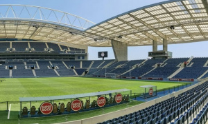 CĐV Nottingham Forest qua đời sau trận hòa FC Porto