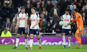 Sau 6292 ngày, Tottenham mới lại rơi xuống nhóm rớt hạng