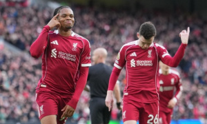 Ngumoha - Salah tỏa sáng, Liverpool áp sát vị trí thứ 4 của Aston Villa