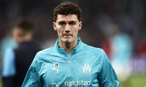Man Utd đại chiến hai đội bóng Ả Rập vụ Pavard