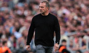 HLV Hansi Flick cảnh báo Barca không được phép chủ quan