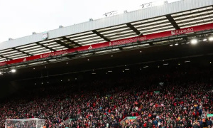 Lý do khán đài The Kop trống trơn cờ quạt ở trận gặp Fulham