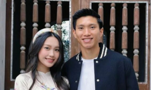 Người hâm mộ ấm lòng trước hành động của Văn Hậu