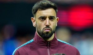 MU thăng hoa, Bruno Fernandes vẫn tiếc cho Amorim