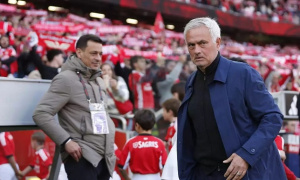 Mourinho chưa hài lòng dù Benfica thắng cách biệt Nacional
