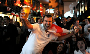 Quán bar tại Anh được mở cửa đến 2 giờ sáng dịp World Cup