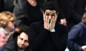 Rio Ferdinand khuyên Arteta đừng đá tử thủ trước Man City