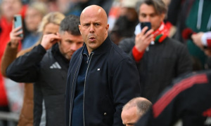 Hai thay đổi nhân sự cần thiết của Liverpool trước PSG