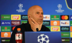 Arne Slot khẳng định Dembele là nút thắt khiến Liverpool bị loại