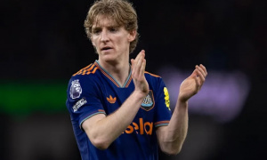 Tin đồn chuyển nhượng tối 15/4: Casemiro chốt bến đỗ mới; Arsenal tranh Anthony Gordon