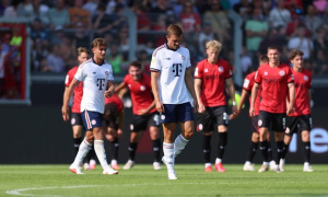 Bayern Munich thua sốc đội hạng dưới vì thảm họa thủ môn