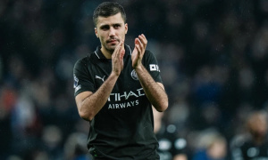 Romano xác nhận Real đàm phán với Man City vụ Rodri