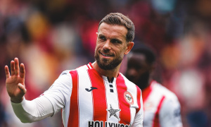 Jordan Henderson chính thức chia tay Brentford