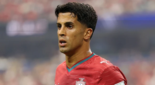 Joao Cancelo vắng mặt tại Al-Hilal, chờ ngày về Barcelona