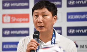 Điểm tin Bóng đá Việt Nam 1/8: HLV Kim Sang-sik tiết lộ nguyên nhân thay Đình Bắc; AFC chặn kế hoạch 20 tỷ USD của chủ tịch FIFA
