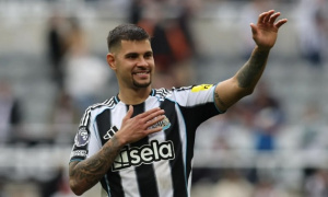 Bruno Guimaraes giúp Arsenal giải bài toán sáng tạo tuyến giữa