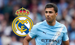 Kế hoạch đẩy giá Rodri của Man City phá sản vì PSG và Bayern