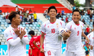 Myanmar nghiền nát Lào 7-2 trong trận cầu 2 thẻ đỏ
