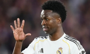 Arsenal nhận báo giá 150 triệu euro vụ Vinicius Junior