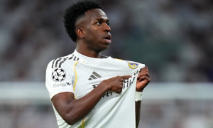 Carragher vạch trần sự thật vụ Vinicius đến Arsenal