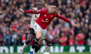 Man Utd từ chối đàm phán bán Benjamin Sesko cho Tottenham