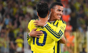 Greenwood sút xa đẳng cấp, Fenerbahce giành thắng lợi thuyết phục